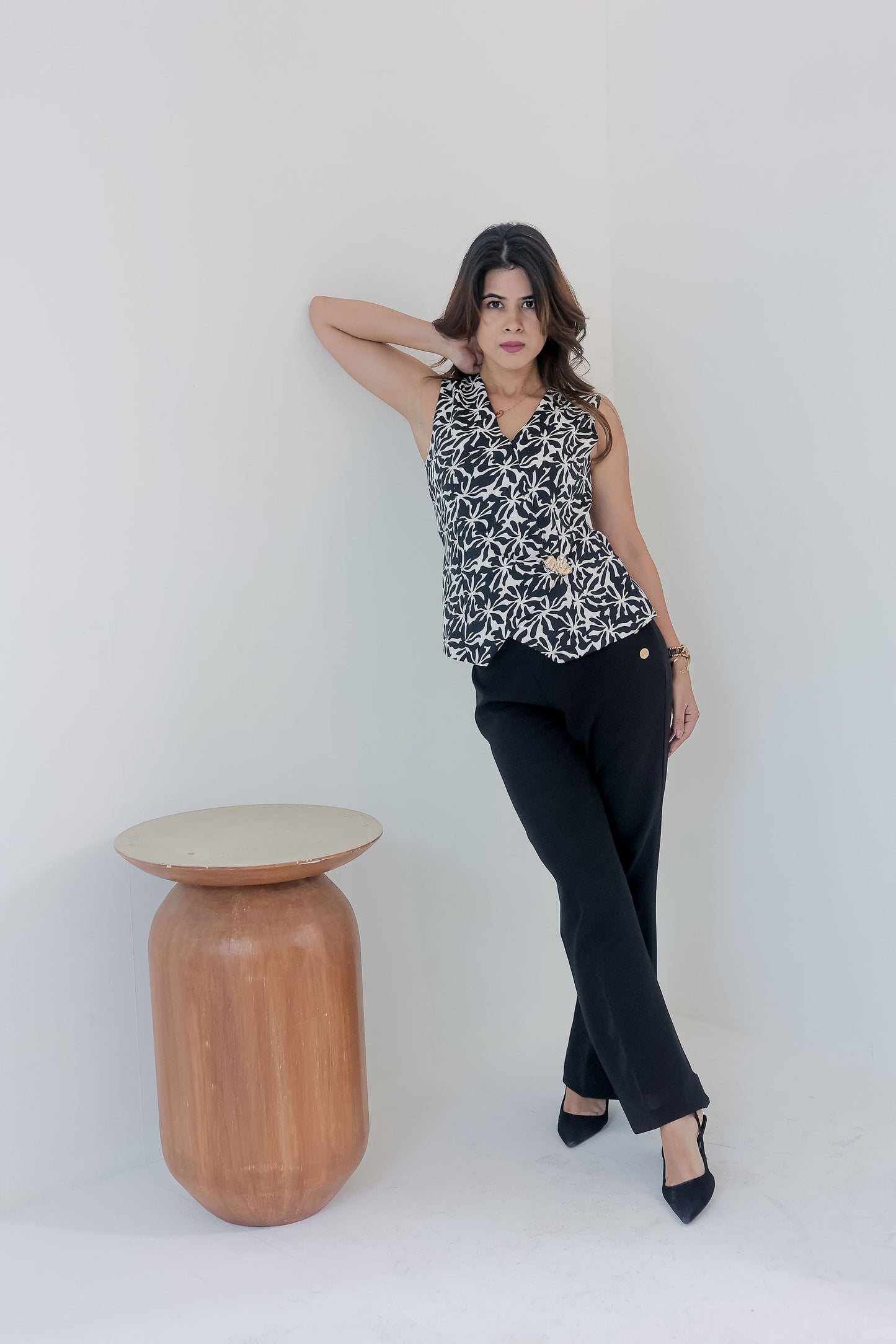 Black printed waistcoat with gold applique - essener.
