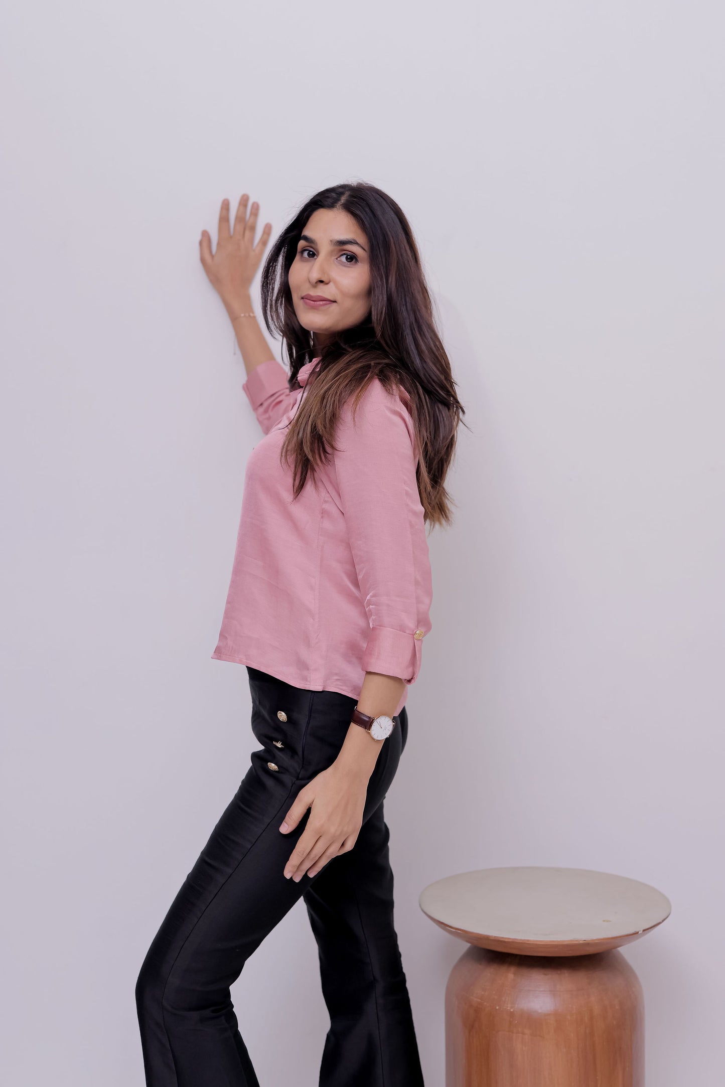 Pink linen satin shirt with gold buttons-Esseneur