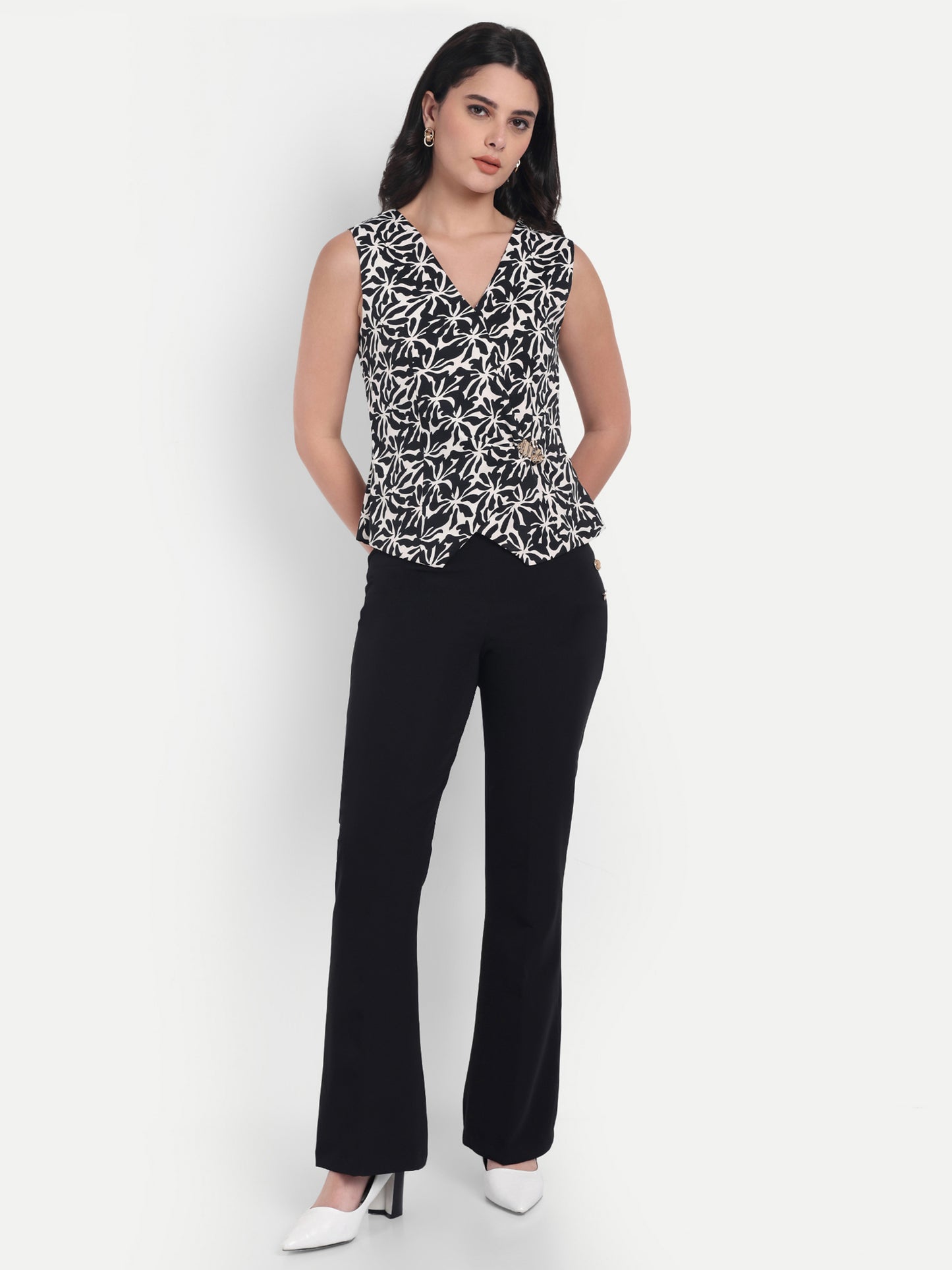 Black printed waistcoat with gold applique - essener.