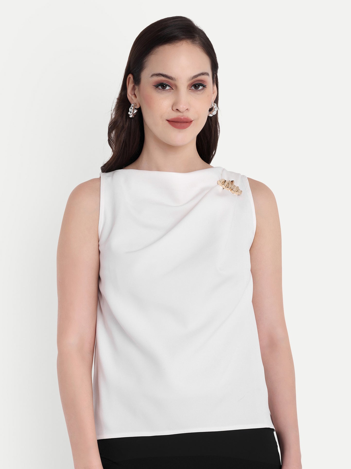 White top with gold applique - esseneur.