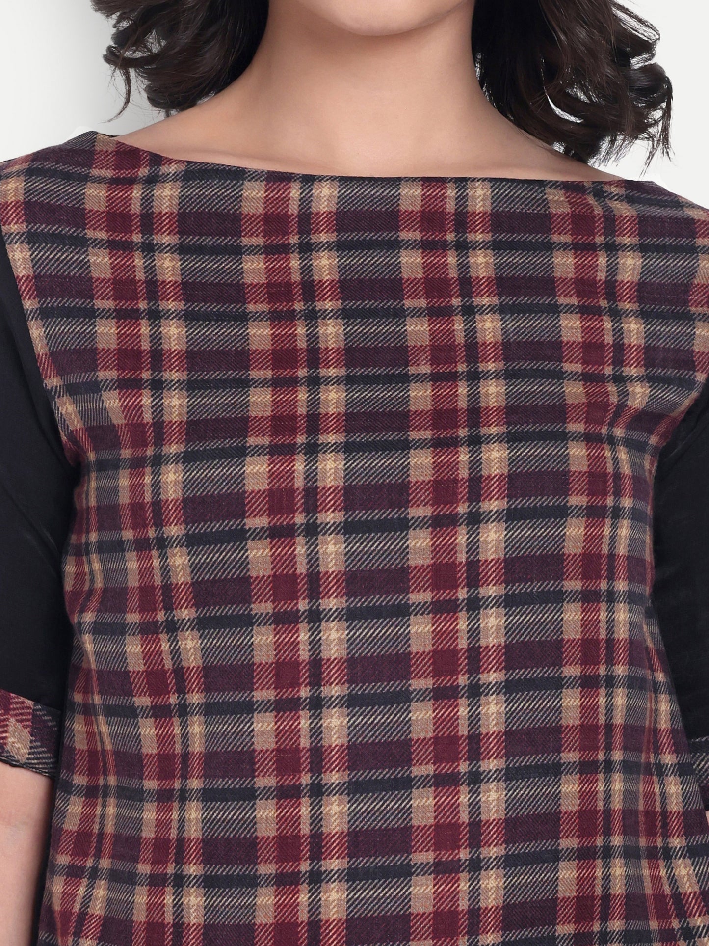 Maroon check top with black quarter sleeves - esseneur.