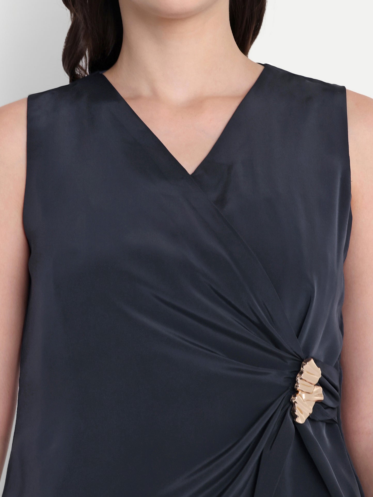 Blue top with gold applique on waist - esseneur.
