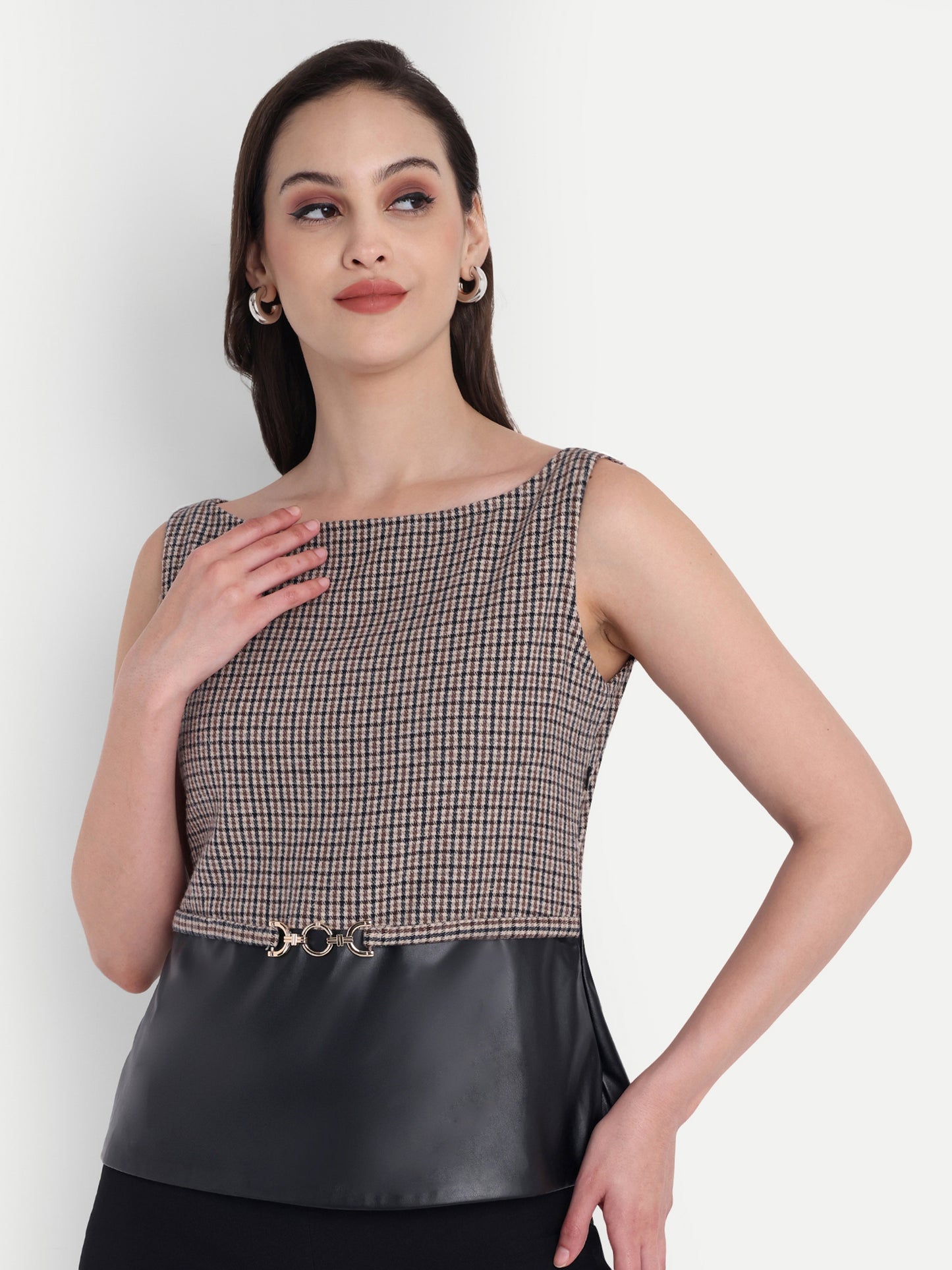 Houndstooth top with leather design - esseneur.