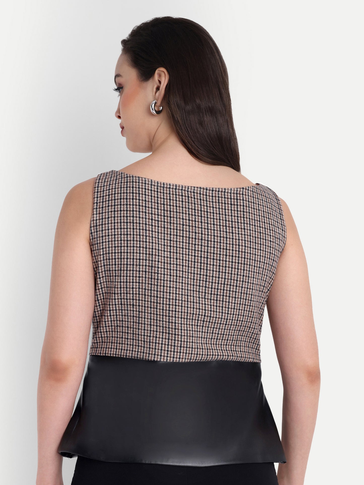 Houndstooth top with leather design - esseneur.