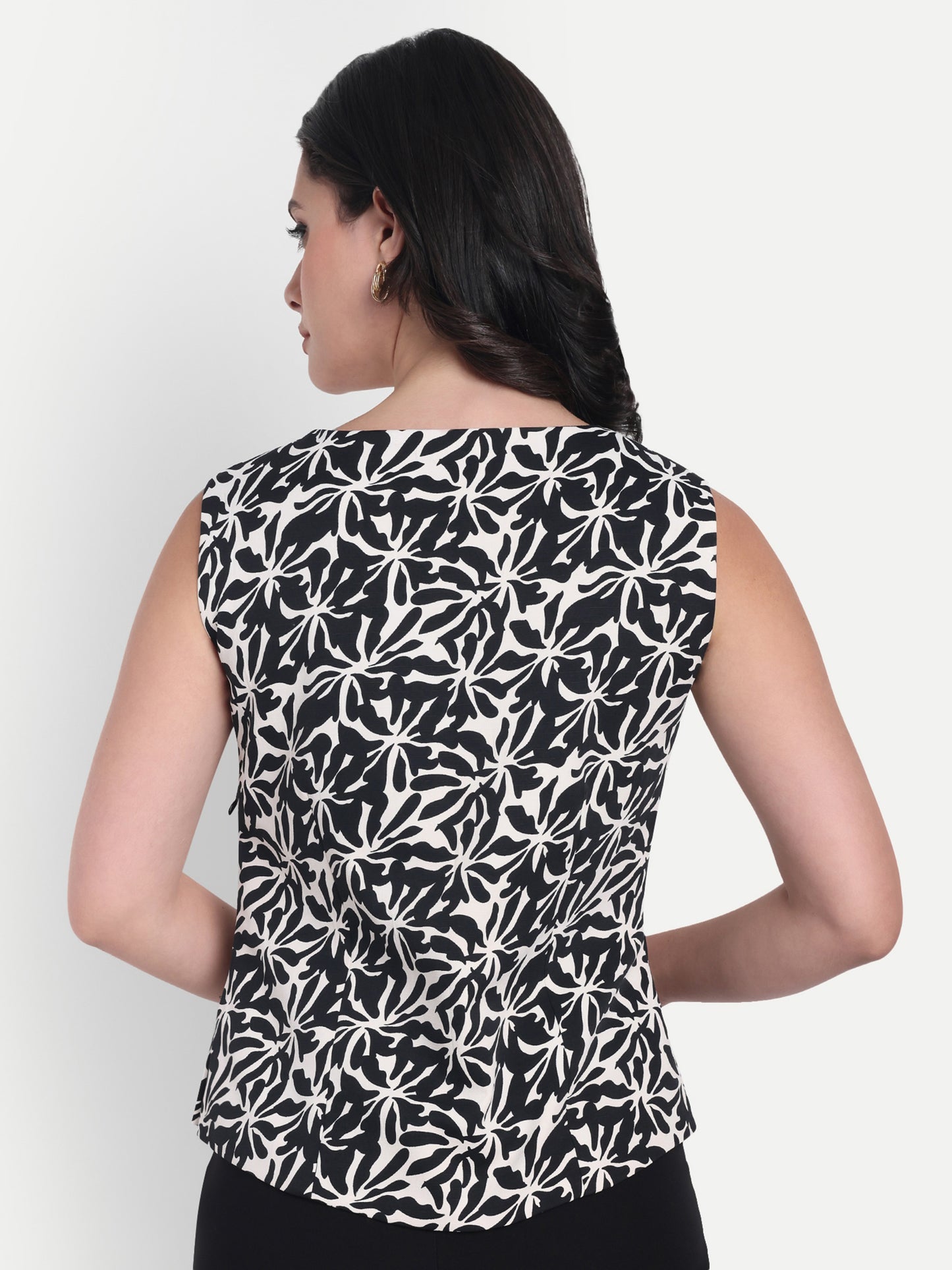 Black pants with printed black waistcoat top-Esseneur