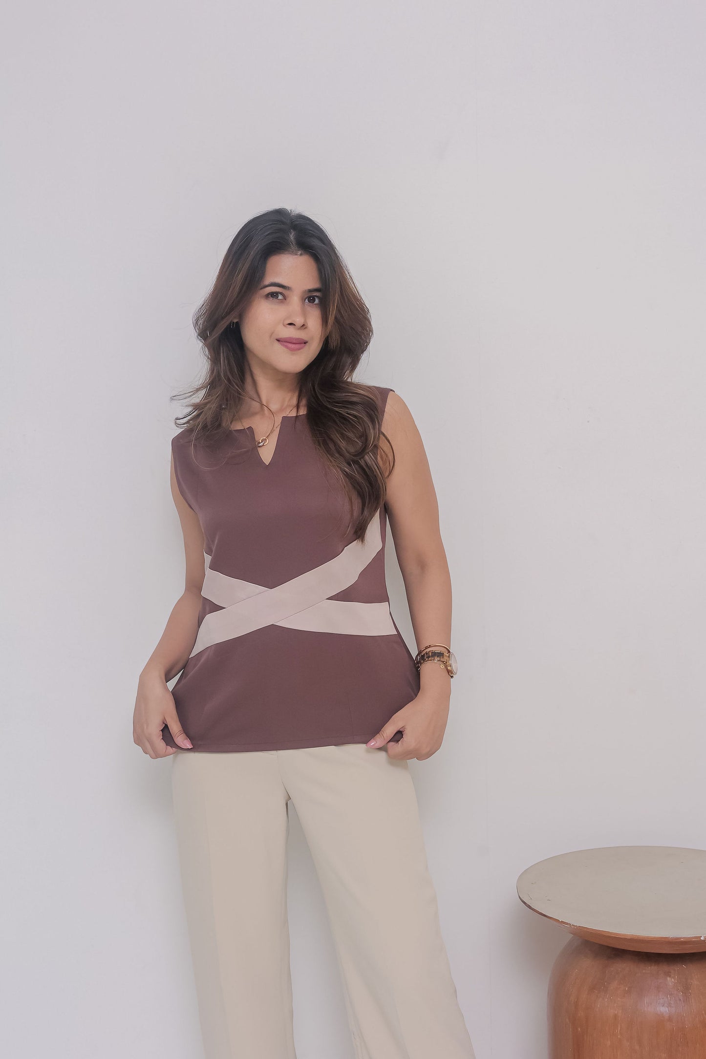 Brown top with cream cross pattern EWTP0071-BRWCR