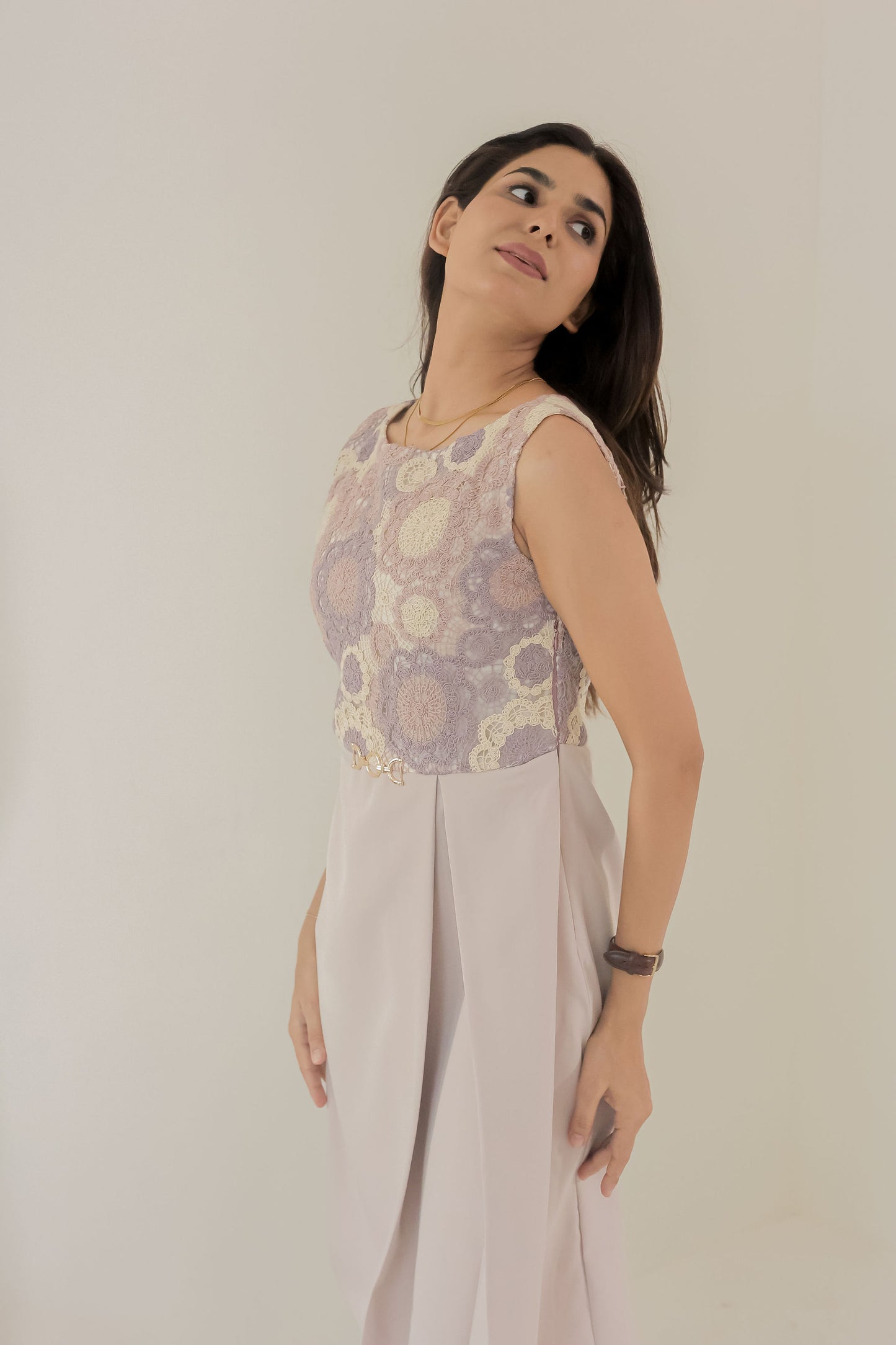 Cream crotia dress with gold buckle-esseneur