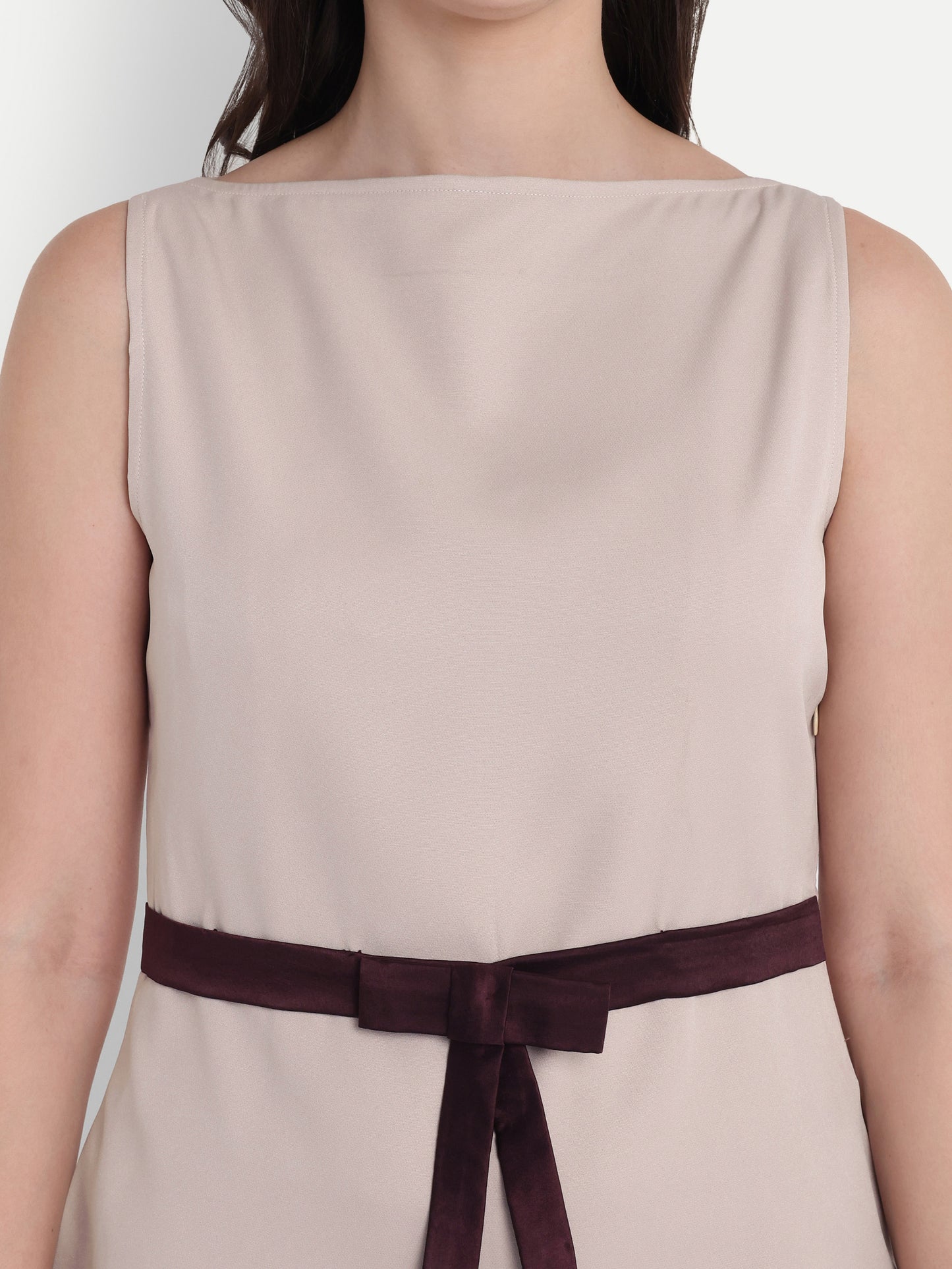 Cream top with wine bow - esseneur.