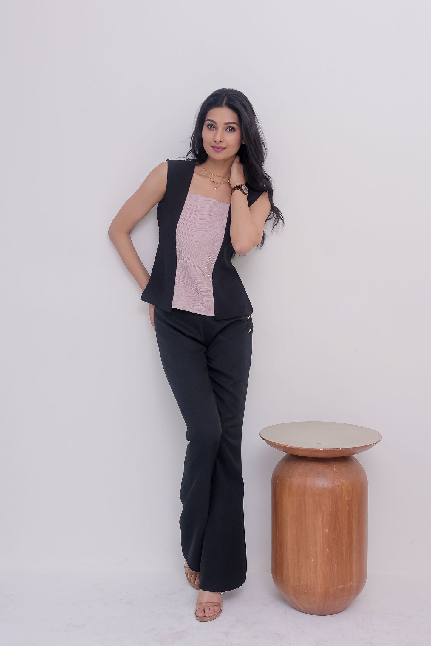 Black and peach crumbled fabric sleeveless top - esseneur.