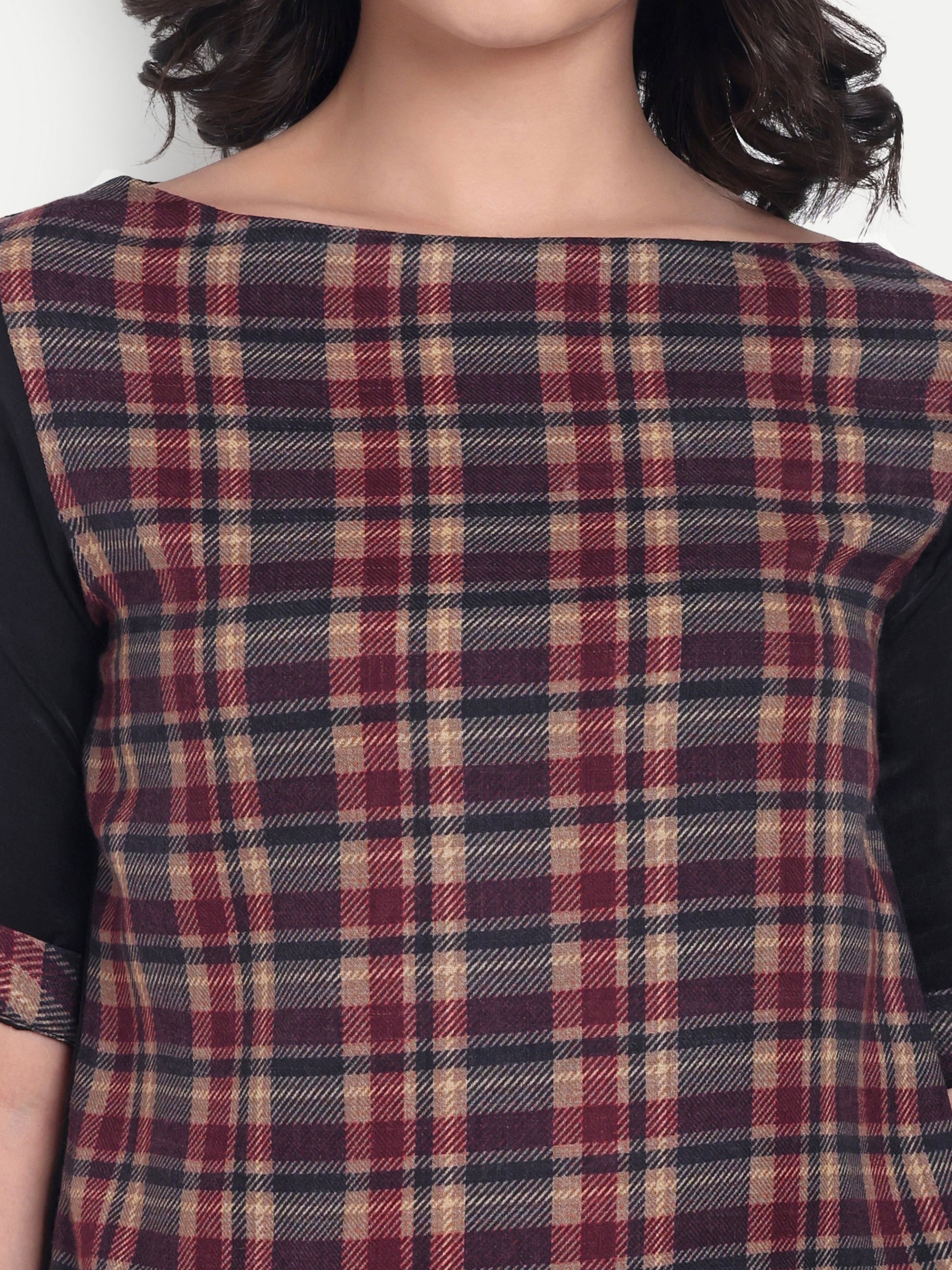 Maroon check top with black quarter sleeves - esseneur.