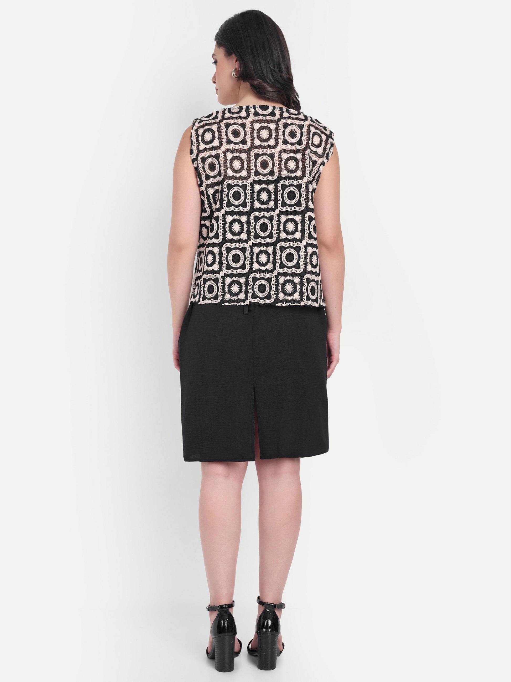 Black dress with crotia jacket-esseneur