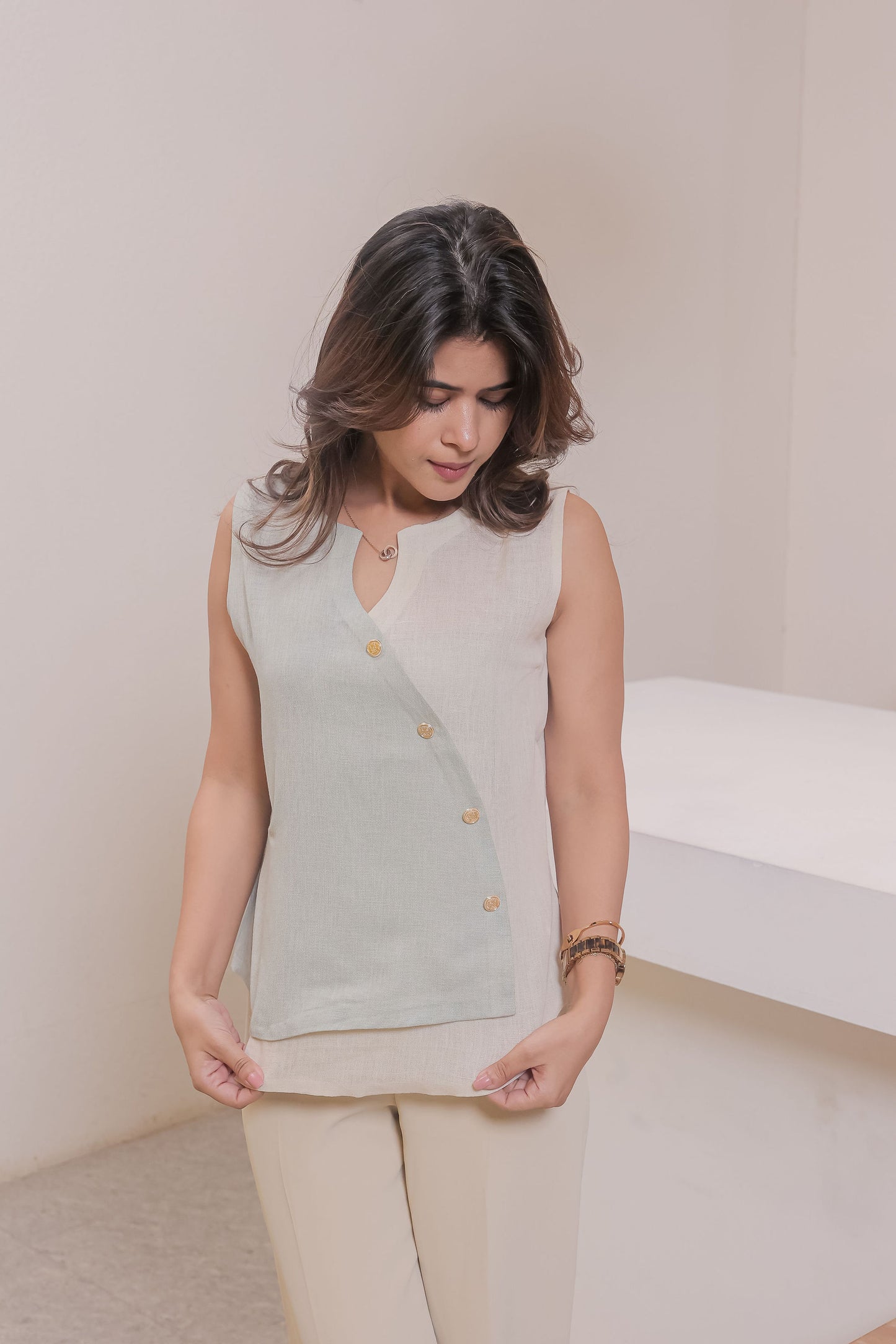 Light green and cream flap pattern linen top EWTP0033-GRNLN