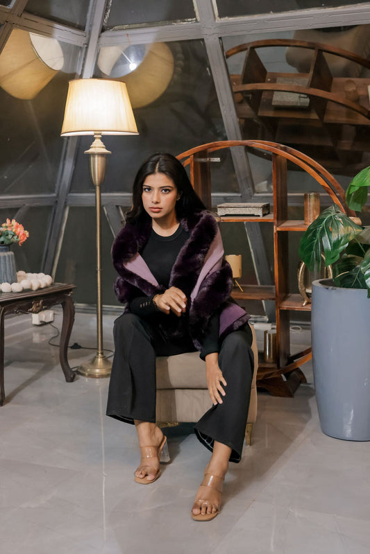 Purple ombre stall with fur detailing	ESWWS0001-PURFR