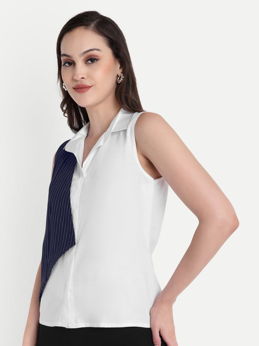 White sleeveless shirt with blue flap-esseneur
