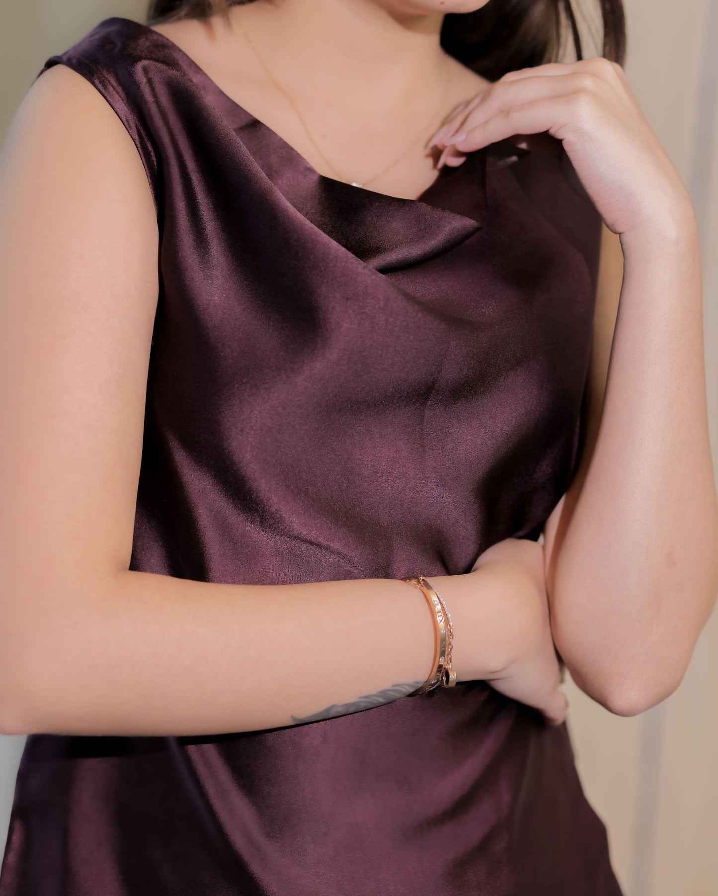 wine cowl neck top- esseneur.